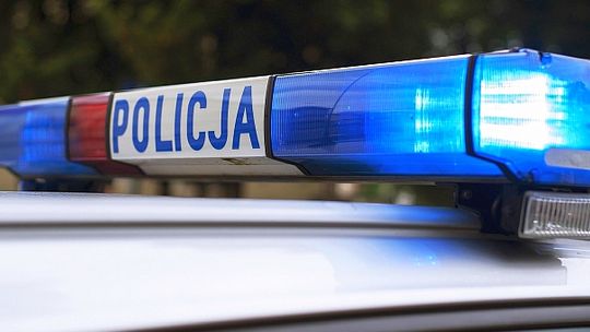 22-latek uciekał przed policją, bo miał zakaz kierowania pojazdami
