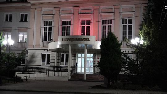 Bełchatów w czerwieni – finał kampanii „Dzieciństwo bez Przemocy”