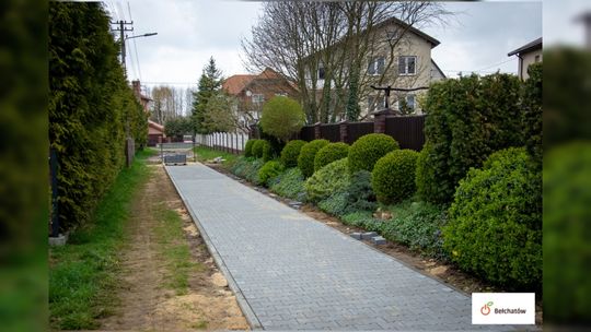 Dobiegają końca prace związane z budową chodnika na ul. Olsztyńskiej oraz zatoki parkingowej na ul. Hubala 
