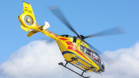 Dramatyczna akcja służb na osiedlu Binków. 16-miesięczne dziecko trafiło do szpitala