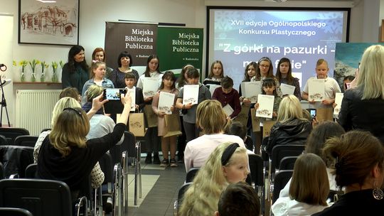 Dziś w MBP w Radomsku nastąpiło rozstrzygnięcie XVII edycji konkursu pt. „Z górki na pazurki”