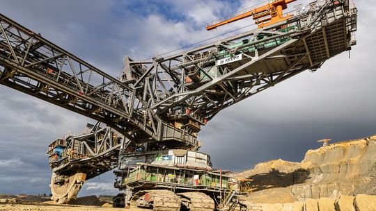 Koparka K-42 kończy służbę po 47 latach. Historyczny moment w Kopalni Bełchatów