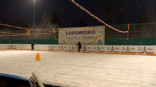 Lodowisko w Radomsku czeka już na fanów jazdy na łyżwach!