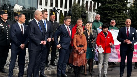 Minister Sprawiedliwości Zbigniew Ziobro w Kopalni Węgla Brunatnego w Bełchatowie