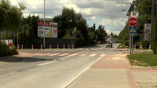 Na skrzyżowaniu ulic Sucharskiego i Poprzecznej w Radomsku będzie bezpieczniej. Kompleksów przebudowana zostanie również ul. Krasickiego