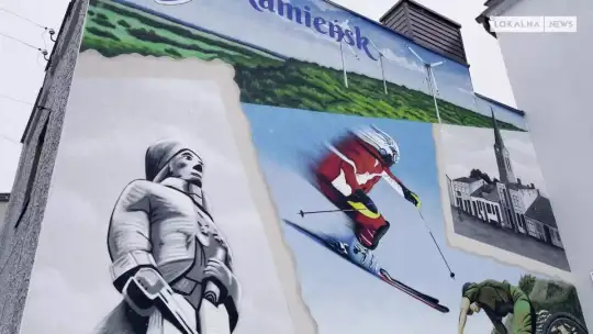 Nowy mural w Kamieńsku łączy przeszłość z teraźniejszością