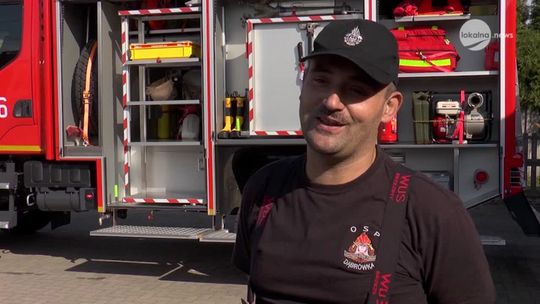 Nowy wóz ratowniczo-gaśniczy dla strażaków z OSP Dąbrówka (gm. Radomsko)