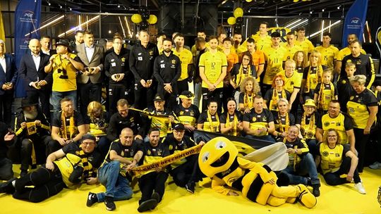 PGE GiEK Skra Bełchatów zaprezentowała skład na sezon 2025/2026. Kibice spotkali drużynę w Bawełniance