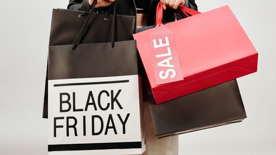 Poradnik Konsumenta: Black Friday – co warto wiedzieć, aby nie dać się oszukać?