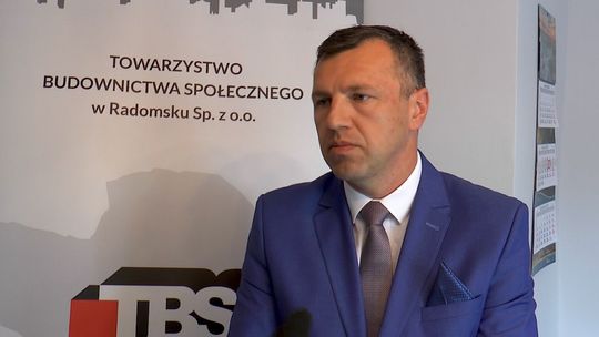 Powstanie blok przy ulicy Sadowej w Radomsku  (miasto Radomsko)