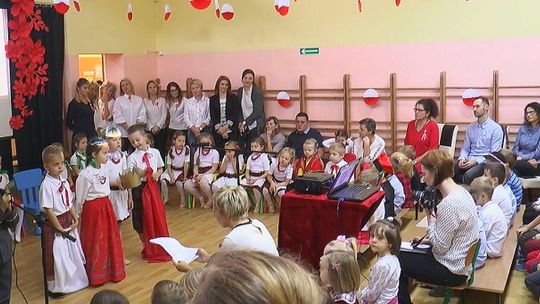 Przedszkolaki uczciły Święto Niepodległości