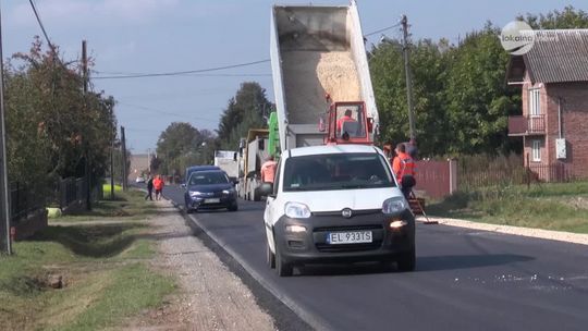Remont drogi w miejscowości Dziepółć (powiat radomszczański)