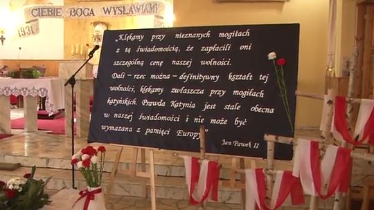 Rocznice Katynia i Smoleńska w Łękawie
