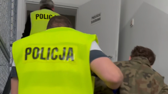 Rozbój z siekierą w Bełchatowie. Trzech mężczyzn trafiło do aresztu