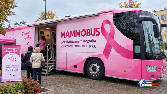 Różowy Październik w Bełchatowie. Mammobus zaprasza na bezpłatne badania