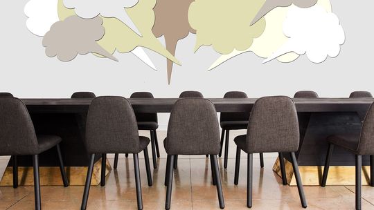 Sala konferencyjna z restauracją i noclegiem?