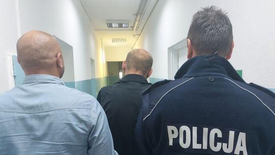 SPRAWCY KRADZIEŻY NIE UNIKNĄ ODPOWIEDZIALNOŚCI ZA WANDALIZM