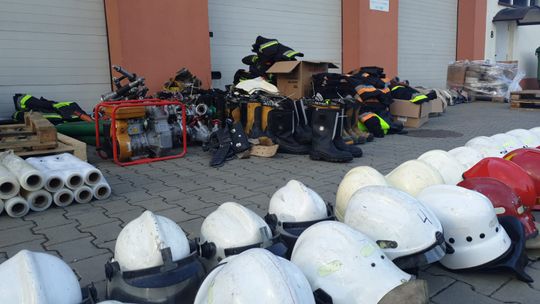 Strażacy z powiatu radomszczańskiego przekazują sprzęt pożarniczy dla Ukrainy