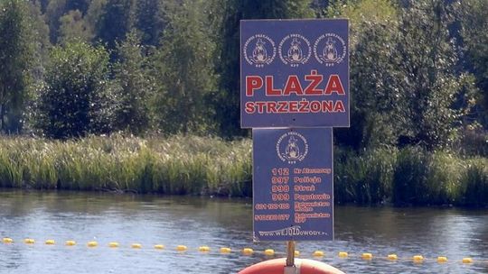 Tłumy na Wawrzkowiźnie. Czy odwiedzający przestrzegają zasad bezpieczeństwa?