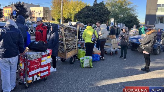 Tysiące sadzonek za papier – mieszkańcy powiatu wzięli udział w ekologicznej akcji