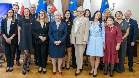 Uhonorowani za służbę i zaangażowanie w życie Bełchatowa