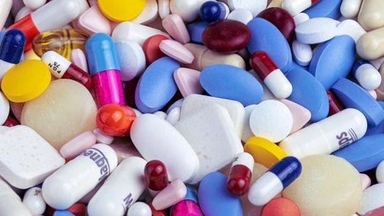 W Pabianicach produkują lek wspomagający leczenie koronawirusa