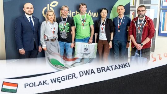 Wręczenie medali zwycięzcom Wirtualnej Sztafety