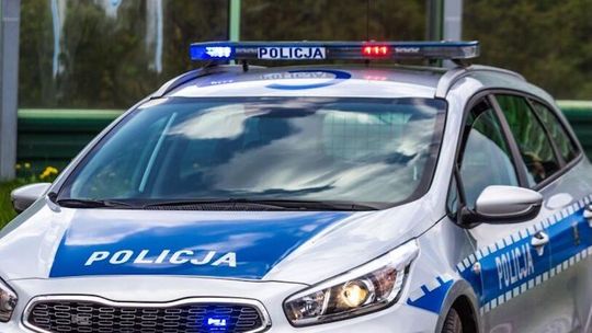 Wyskoczył przez okno prosto w ręce policjanta