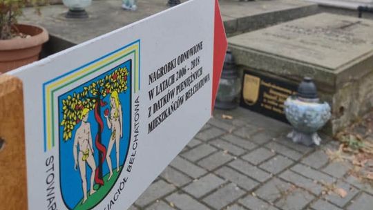 Zabytkowe nagrobki odzyskują dawny blask. Trwa akcja Stowarzyszenia Przyjaciół Bełchatowa