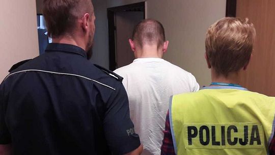 Zwrócili uwagę złym parkowaniem - odpowiedzą za posiadanie narkotyków