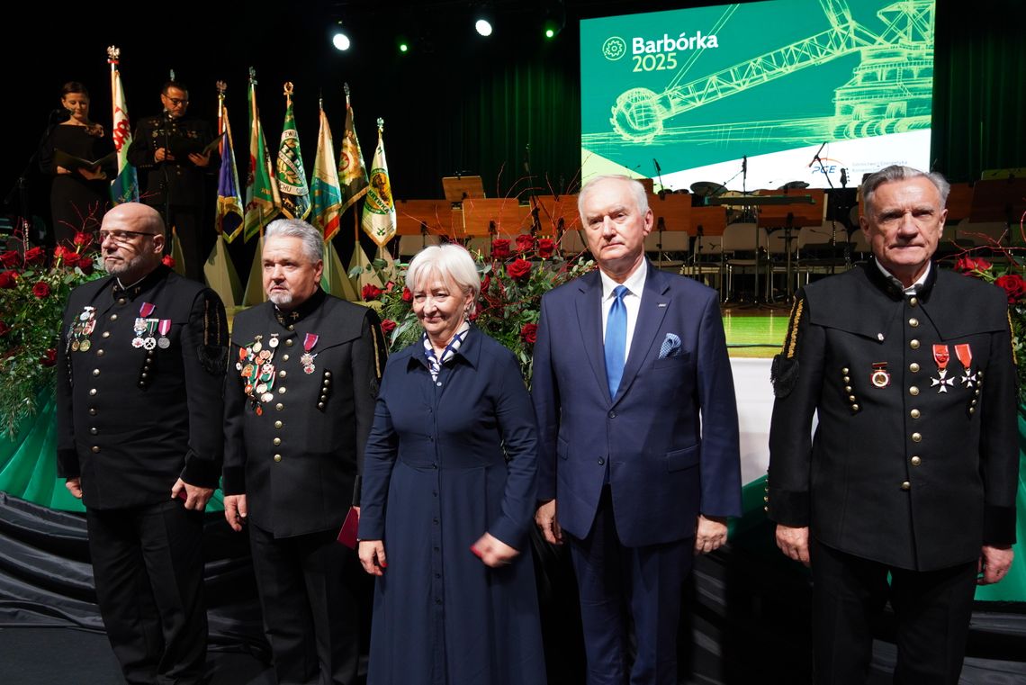 Bełchatów świętuje Barbórkę. Uroczysta pobudka, pochód i nagrody dla zasłużonych górników