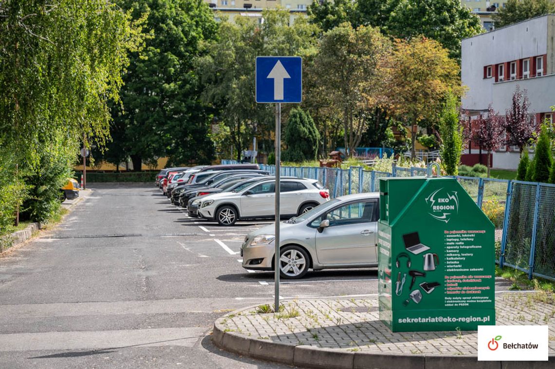 Bezpieczna droga do szkoły. Nowa organizacja ruchu przy SP nr 8 w Bełchatowie