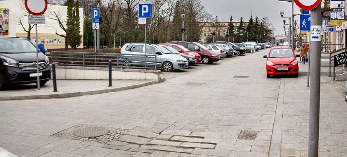 Brak możliwości wjazdu na pl. Narutowicza Brak możliwości wjazdu na pl. Narutowicza