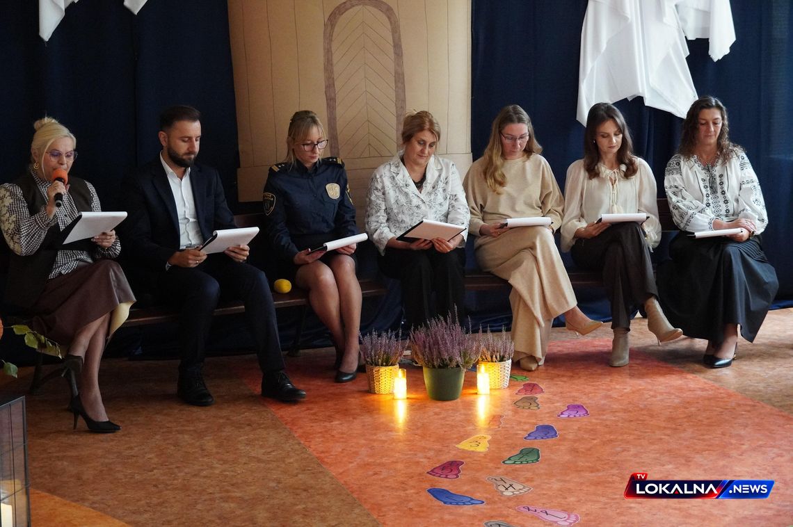„Dziady” połączyły pokolenia. Narodowe Czytanie w bełchatowskiej Trójce