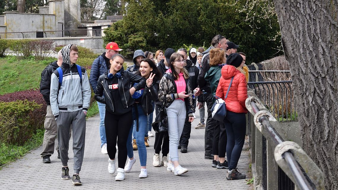 Fotorelacja z wycieczki dzieci z Domu Dziecka z Dąbrowy Rusieckiej oraz OIS Bełchatów
