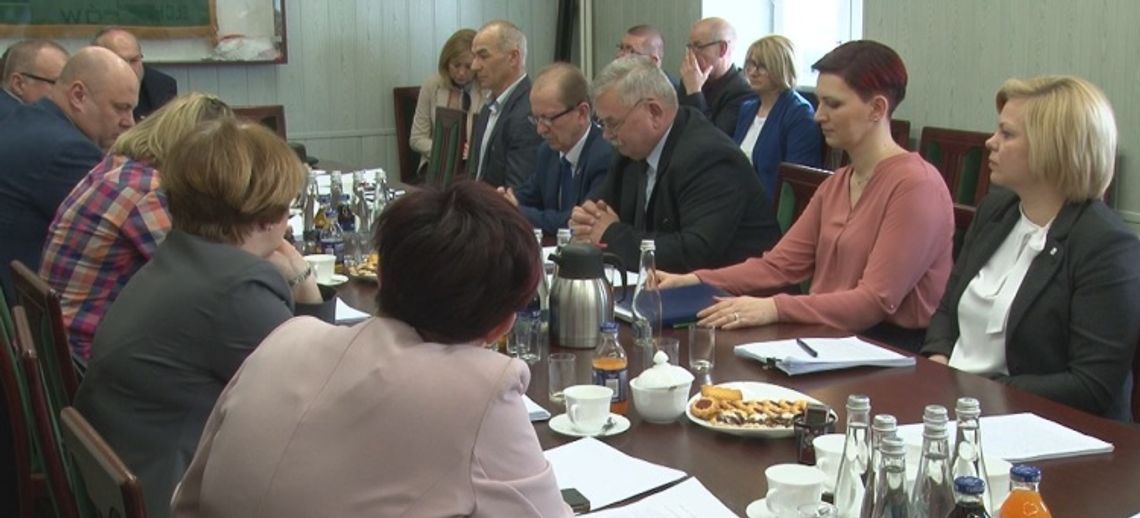 Gmina przeciwko wybudowaniu mas bitumicznych Gmina przeciwko wybudowaniu mas bitumicznych