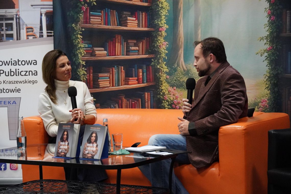 Inspirująca rozmowa z Katarzyną Glinką – biblioteka w blasku kultury