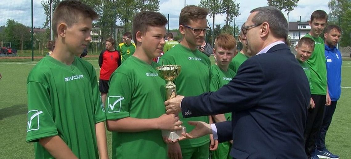 Janów zwycięża w turnieju Mała Piłkarska Kadra Czeka Janów zwycięża w turnieju Mała Piłkarska Kadra Czeka