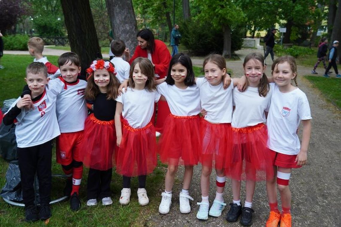 Młodzi sportowcy uczcili rocznicę Konstytucji 3 Maja na biegowo