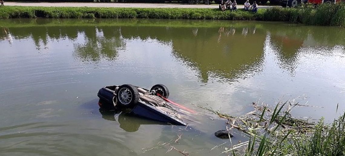 Nadmierna prędkość na łuku drogi. Krok od tragedii