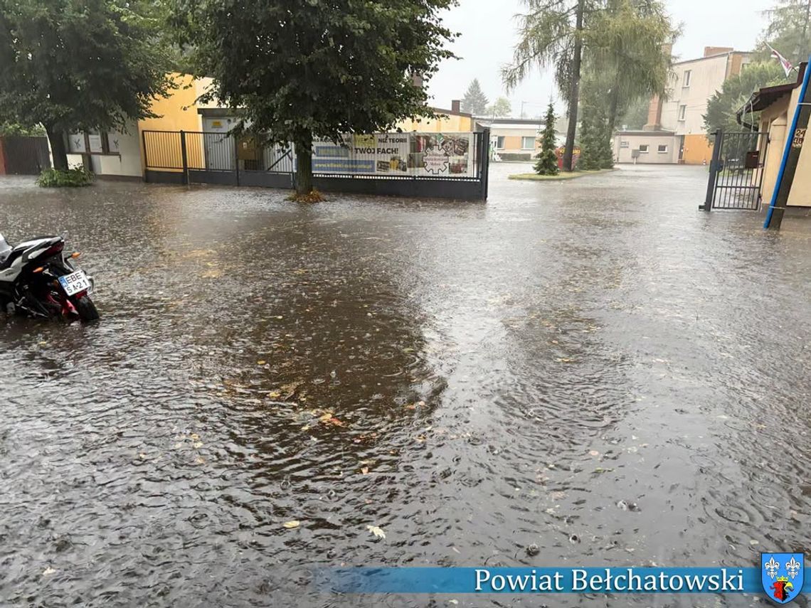 Nawałnice przeszły przez powiat bełchatowski. Strażacy interweniowali 21 razy