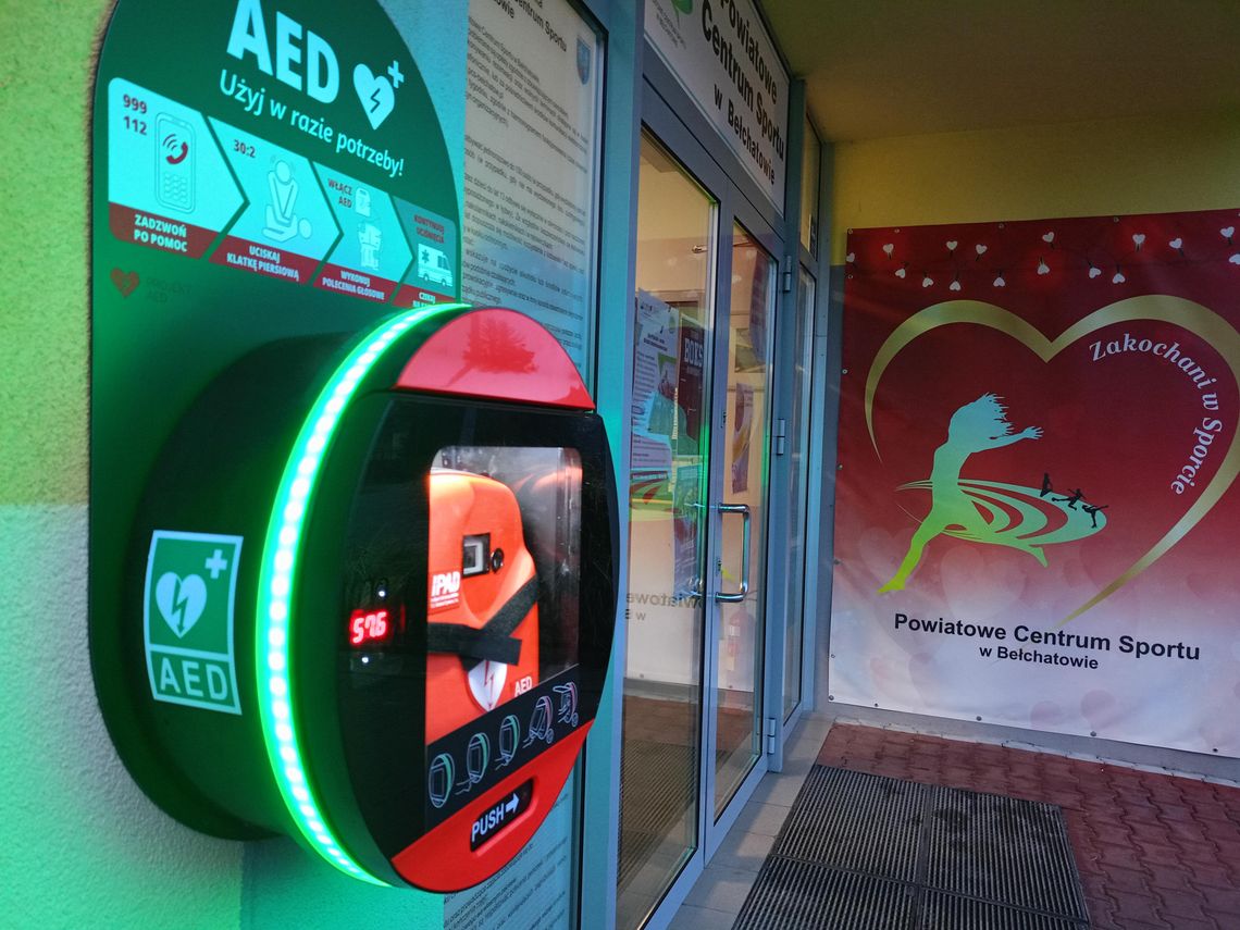 Nowe defibrylatory AED w powiecie bełchatowskim zwiększą bezpieczeństwo mieszkańców Nowe defibrylatory AED w powiecie bełchatowskim zwiększą bezpieczeństwo mieszkańców