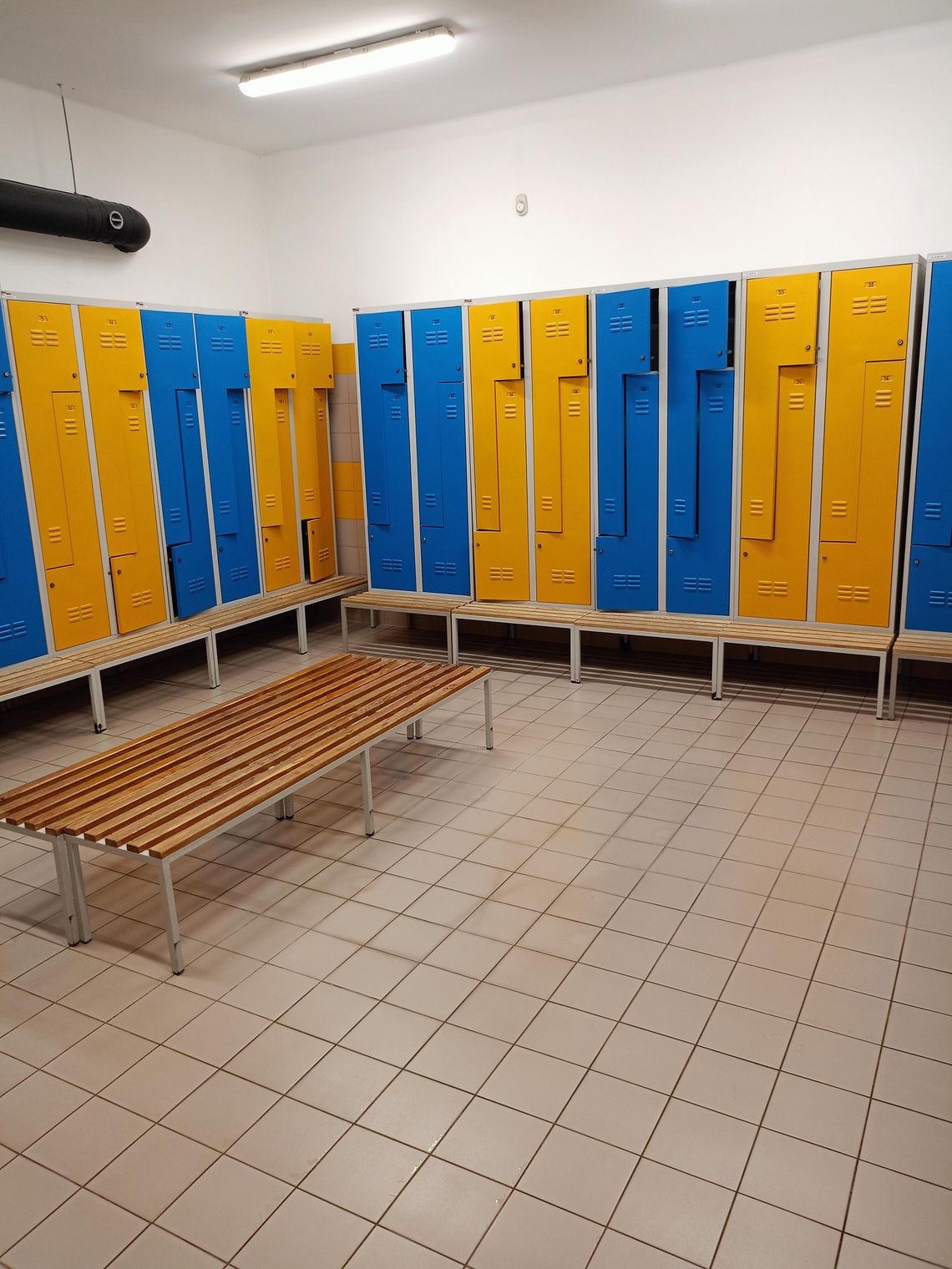 Nowe szafki na pływalni. Przez dwa dni będą zmiany w funkcjonowaniu szatni Nowe szafki na pływalni. Przez dwa dni będą zmiany w funkcjonowaniu szatni