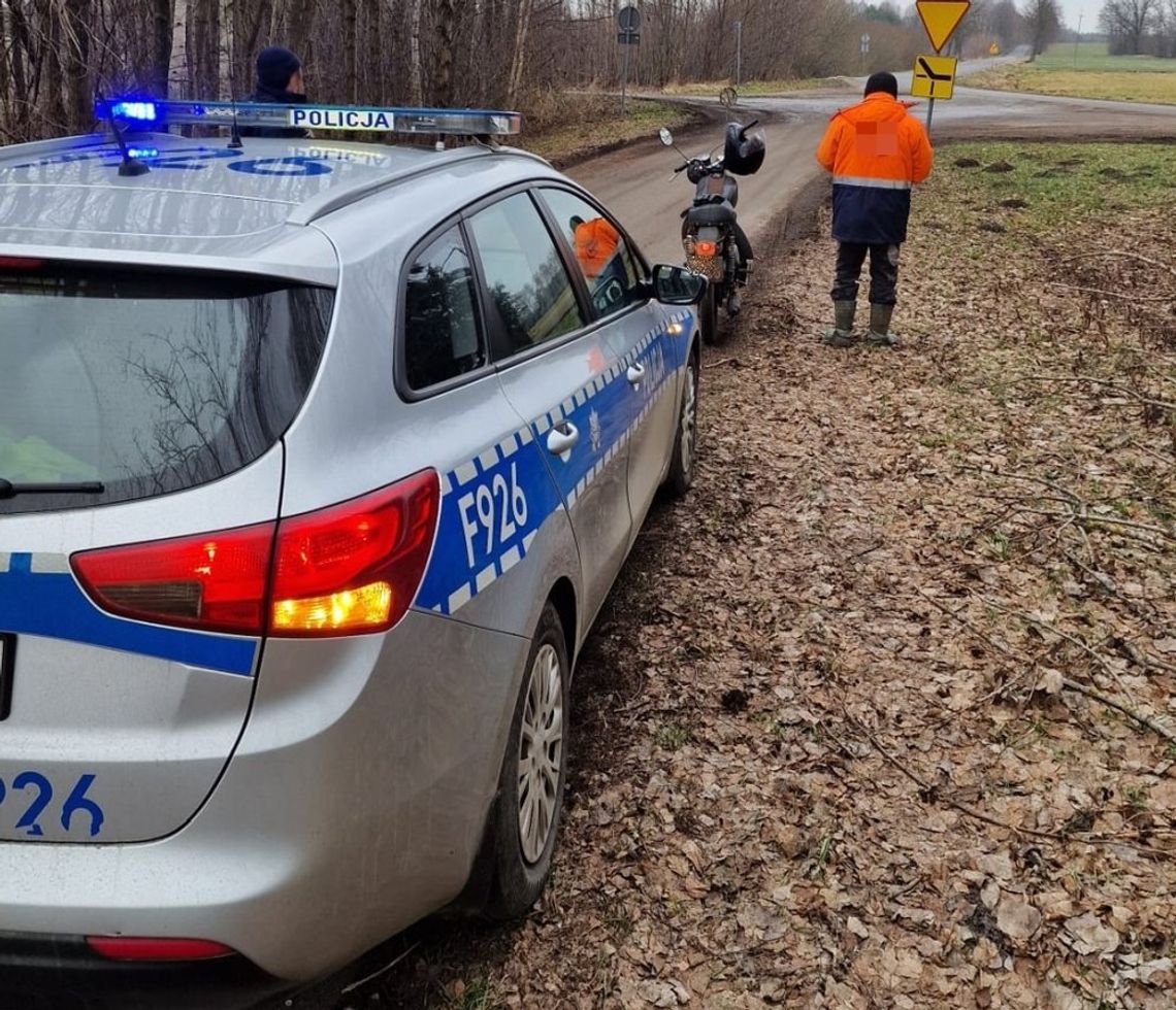 Pijany motocyklista z dożywotnim zakazem zatrzymany przez policjantów