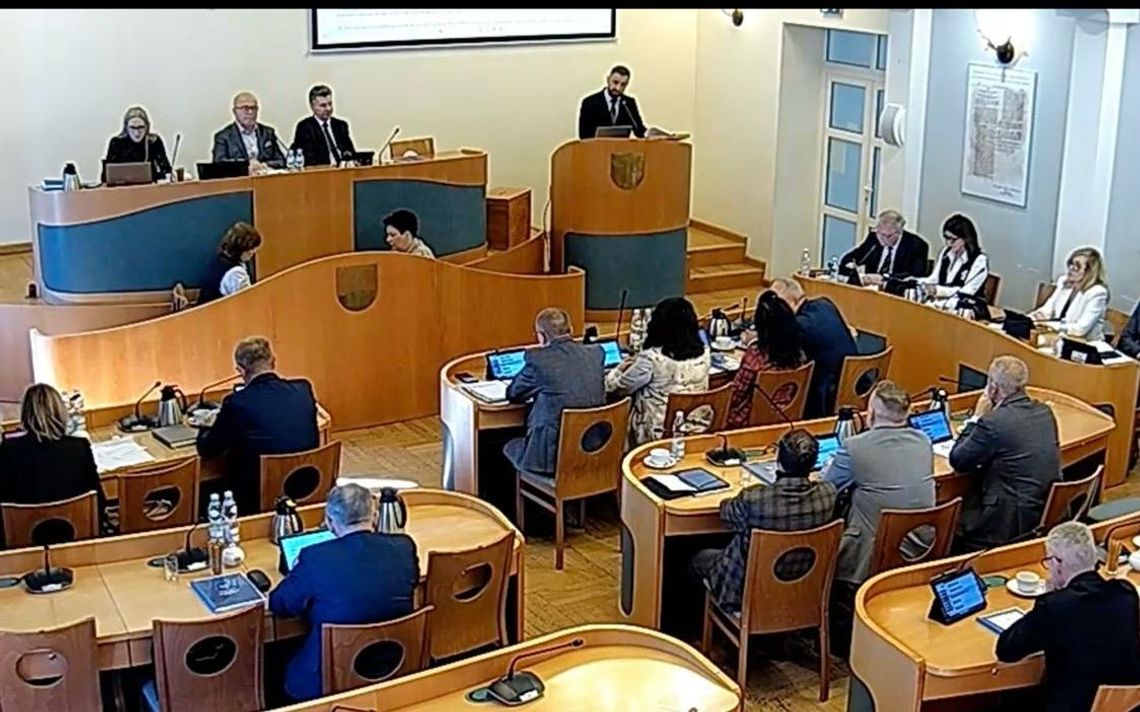 Powiat przekazuje kluczowe ulice miastu. Spór o Wojska Polskiego i Czapliniecką może trafić do sądu?