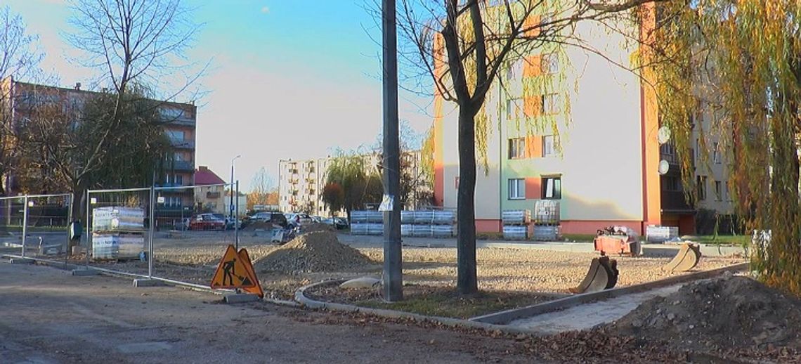 Powstają kolejne miejsca parkingowe
