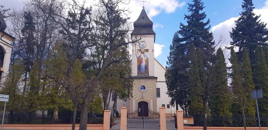 Retransmisja Mszy Świętej z kościoła Narodzenia NMP w Bełchatowie