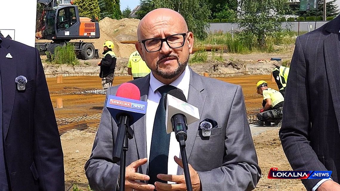 Samorządowa solidarność zaczyna się od własnego podwórka! Samorządowa solidarność zaczyna się od własnego podwórka!