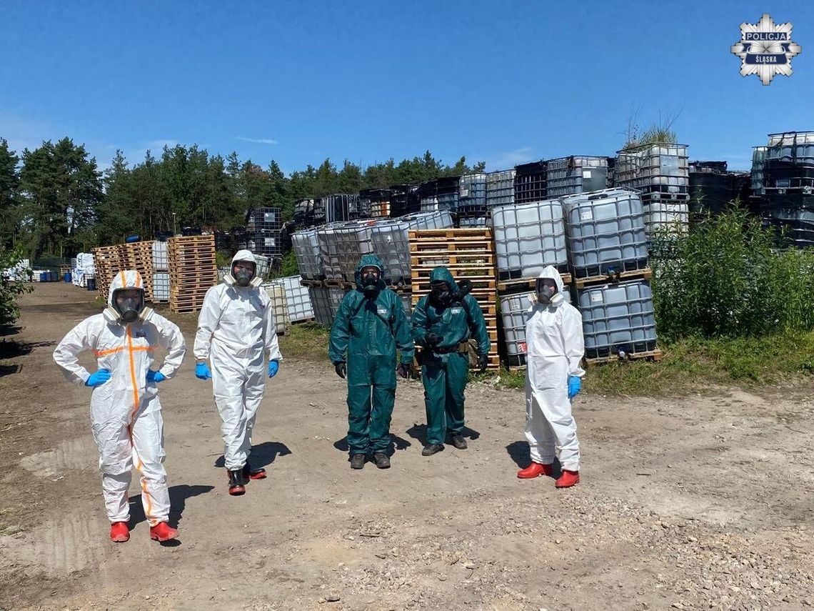 Składowisko pod Bełchatowem pod lupą śledczych. Sprawdzili, co dzieje się z niebezpiecznymi odpadami Składowisko pod Bełchatowem pod lupą śledczych. Sprawdzili, co dzieje się z niebezpiecznymi odpadami