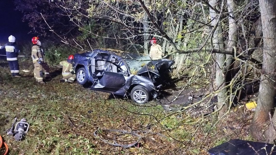 Śmierć młodej kobiety w nocnym wypadku pod Bełchatowem